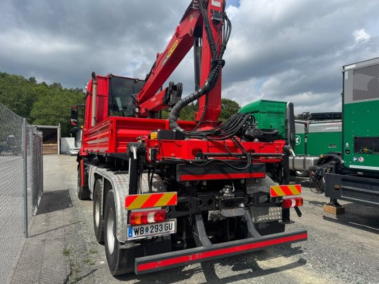 Mercedes-Benz AROCS 3552 963-2F Epsilon M100L86 Kran ? Leistungsstarker Holzladekran mit hoher Reichweite - Truk derek: gambar 3 Mercedes-Benz AROCS 3552 963-2F Epsilon M100L86 Kran ? Leistungsstarker Holzladekran mit hoher Reichweite - Truk derek: gambar 3