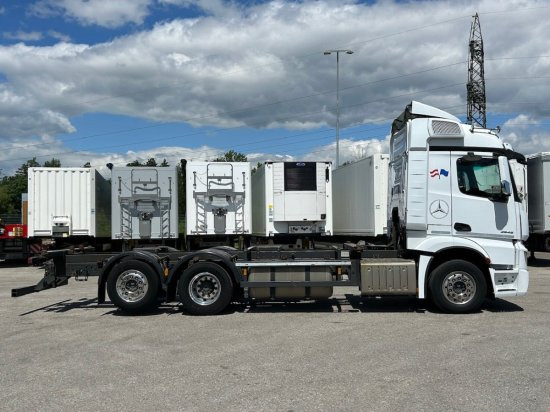 Mercedes-Benz Actros 2545 6x2 BDF E6, Retarder, Alufelgen - Pengangkut kontainer/ Container truck: gambar 4 Mercedes-Benz Actros 2545 6x2 BDF E6, Retarder, Alufelgen - Pengangkut kontainer/ Container truck: gambar 4
