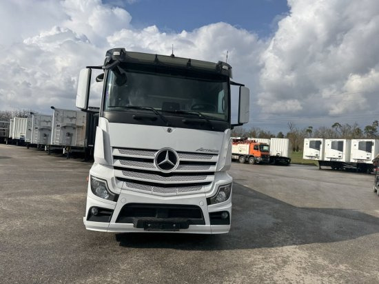 Mercedes-Benz Actros 2653, Retarder, Pritsche, Hiab Hipro 232 ES5 - Truk flatbed, Truk derek: gambar 2 Mercedes-Benz Actros 2653, Retarder, Pritsche, Hiab Hipro 232 ES5 - Truk flatbed, Truk derek: gambar 2