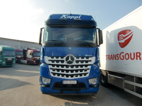 Mercedes-Benz Arocs 3353 6x4 Holztransp., Palfinger Kran Epsilon - Truk logging, Truk derek: gambar 2 Mercedes-Benz Arocs 3353 6x4 Holztransp., Palfinger Kran Epsilon - Truk logging, Truk derek: gambar 2