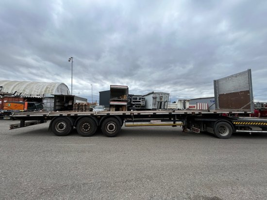 Schwarzmüller Plateau-Auflieger J Serie - Semi-trailer flatbed: gambar 3 Schwarzmüller Plateau-Auflieger J Serie - Semi-trailer flatbed: gambar 3