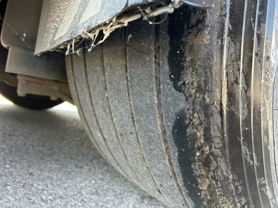 Semi-trailer dengan terpal samping Schwarzmüller Spezialauflieger Schräglader, Coilmulde mehrere Einheiten verfügbar: gambar 10