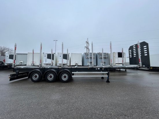 Schwarzmüller Y-Serie, Holzauflieger, 6 Rungenpaare, SAF-Achsen, Liftachse - Semi-trailer pengangkut kayu: gambar 4 Schwarzmüller Y-Serie, Holzauflieger, 6 Rungenpaare, SAF-Achsen, Liftachse - Semi-trailer pengangkut kayu: gambar 4