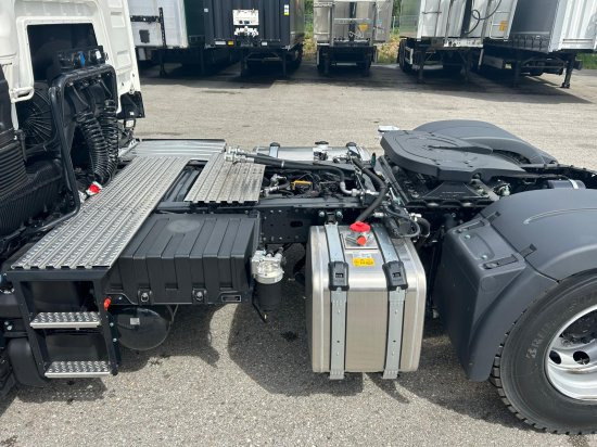 Tractor head baru MAN TGS 18.520 4x4 Hydro Pritarder Kipphydraulik: gambar 8 Tractor head baru MAN TGS 18.520 4x4 Hydro Pritarder Kipphydraulik: gambar 8