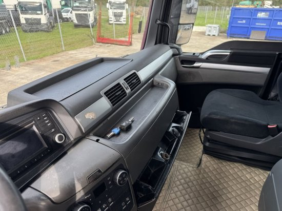 Tractor head MAN TGX 18.440, XLX, Automatic, Retarder,: gambar 12 Tractor head MAN TGX 18.440, XLX, Automatic, Retarder,: gambar 12