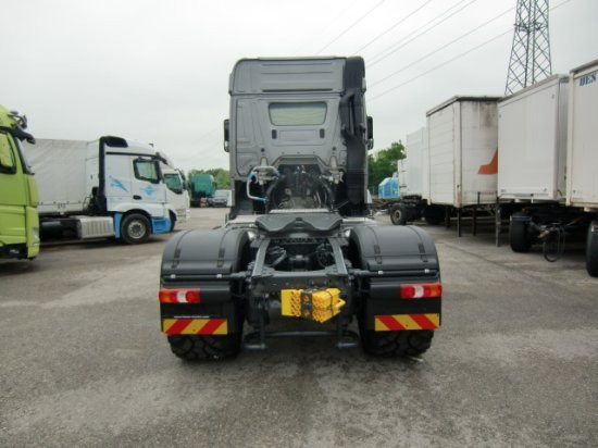 Mercedes-Benz Arocs 1851 EURO6 Agromover Hochdach - Tractor head: gambar 5 Mercedes-Benz Arocs 1851 EURO6 Agromover Hochdach - Tractor head: gambar 5