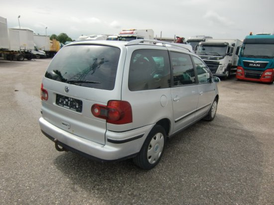 VW Sharan 1,9TDi 4 Motion 7 Sitze - Mobil: gambar 4 VW Sharan 1,9TDi 4 Motion 7 Sitze - Mobil: gambar 4