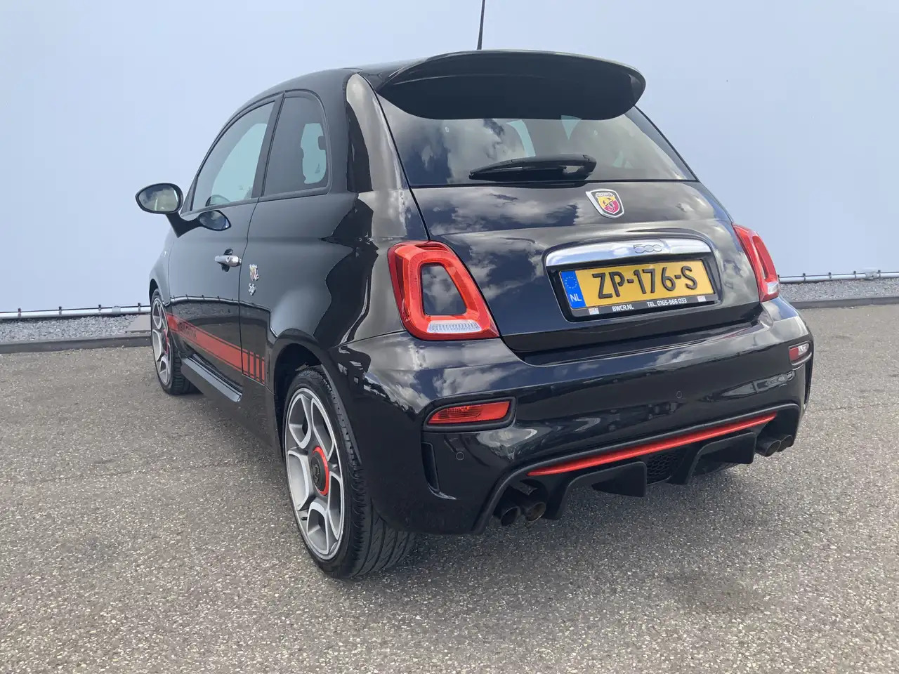 Fiat 500C Abarth 1.4 T-Jet 595 Automaat Euro 6 - Convertible: gambar 4 Fiat 500C Abarth 1.4 T-Jet 595 Automaat Euro 6 - Convertible: gambar 4