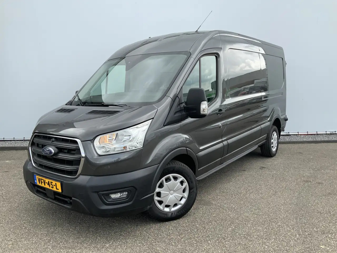 Ford Transit 350 2.0 TDCI L3H2 Trend Koelauto & Vries Automaat - Van berpendingin: gambar 1 Ford Transit 350 2.0 TDCI L3H2 Trend Koelauto & Vries Automaat - Van berpendingin: gambar 1