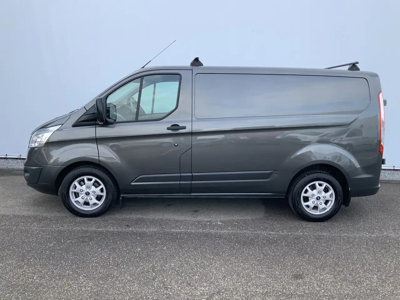 Ford Transit Custom 270 2.2 TDCI L1H1 Trend Airco Camera Cruise Dakdra - Van panel: gambar 3 Ford Transit Custom 270 2.2 TDCI L1H1 Trend Airco Camera Cruise Dakdra - Van panel: gambar 3