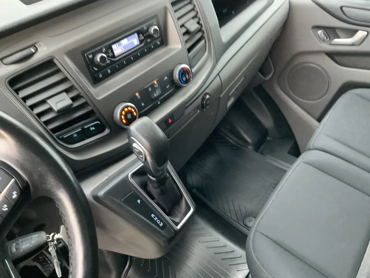 Ford Transit Custom 280 2.0 TDCI L1H1 Automaat Dub Schuifdeur Side Bar - Van panel: gambar 5 Ford Transit Custom 280 2.0 TDCI L1H1 Automaat Dub Schuifdeur Side Bar - Van panel: gambar 5