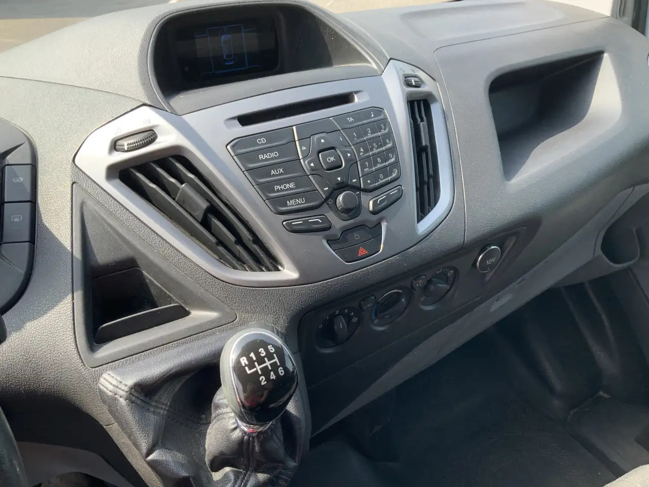 Ford Transit Custom 290 2.2 TDCI L1H2 Trend Airco Cruise 3 Zits Trekha - Van panel: gambar 4 Ford Transit Custom 290 2.2 TDCI L1H2 Trend Airco Cruise 3 Zits Trekha - Van panel: gambar 4