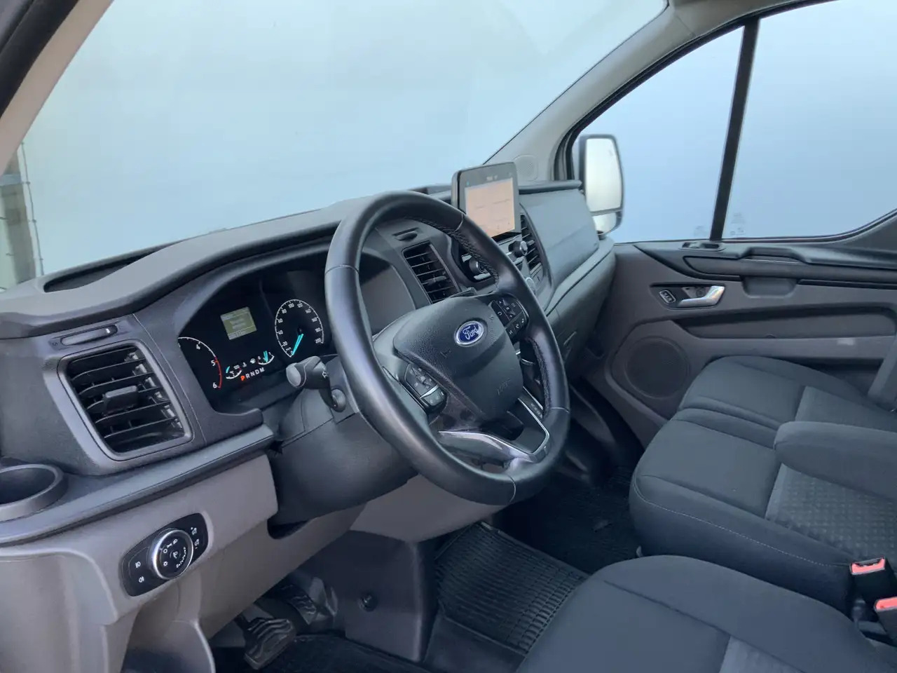 Ford Transit Custom 300 2.0 TDCI L1H1 Limited Airco Cruise Camera 3 Zi - Van panel: gambar 5 Ford Transit Custom 300 2.0 TDCI L1H1 Limited Airco Cruise Camera 3 Zi - Van panel: gambar 5