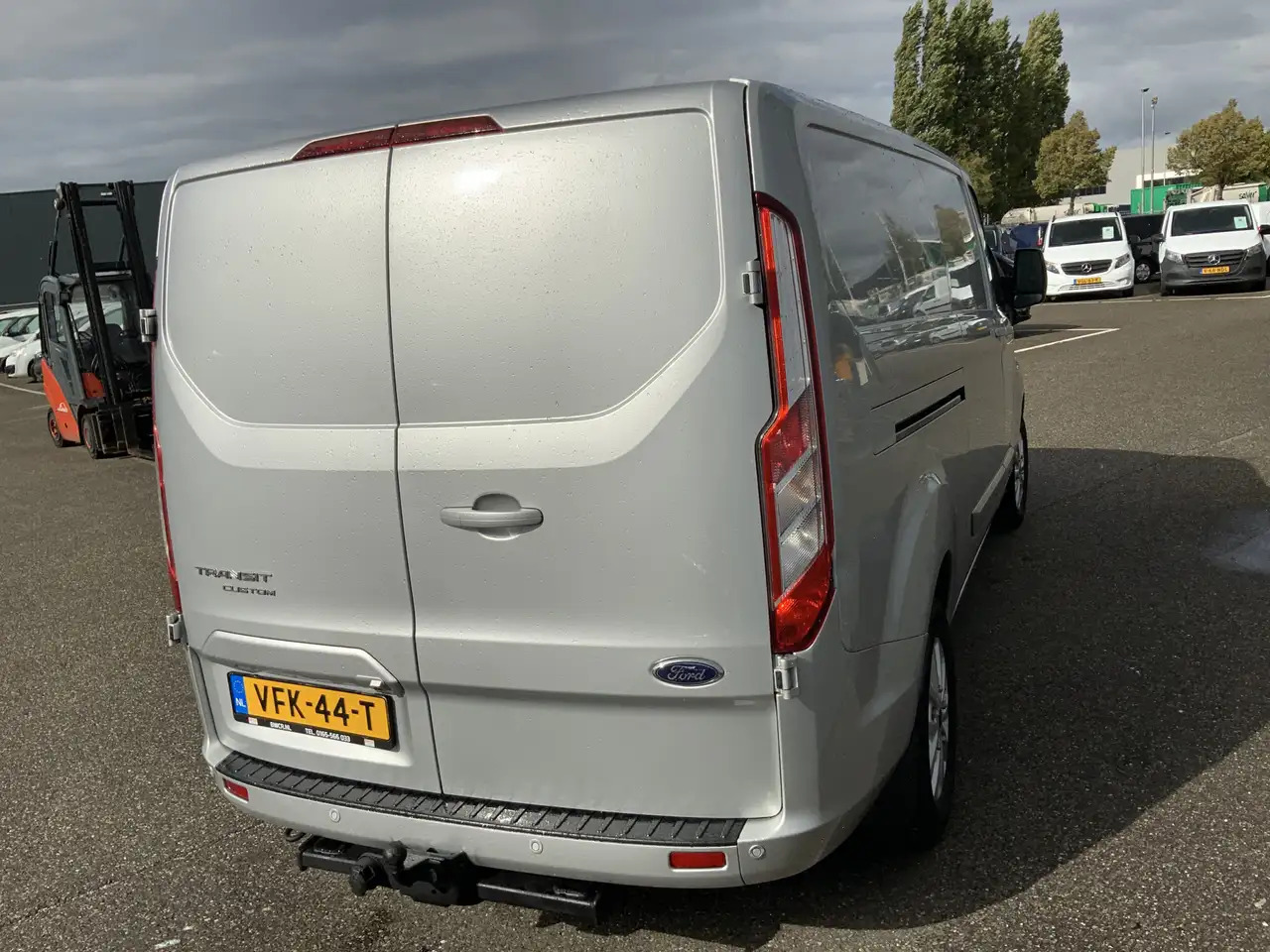 Ford Transit Custom 300 2.0 TDCI (MOTOR DEFECT!!) L2H2 Airco Navi 3 Zi - Van panel: gambar 5 Ford Transit Custom 300 2.0 TDCI (MOTOR DEFECT!!) L2H2 Airco Navi 3 Zi - Van panel: gambar 5
