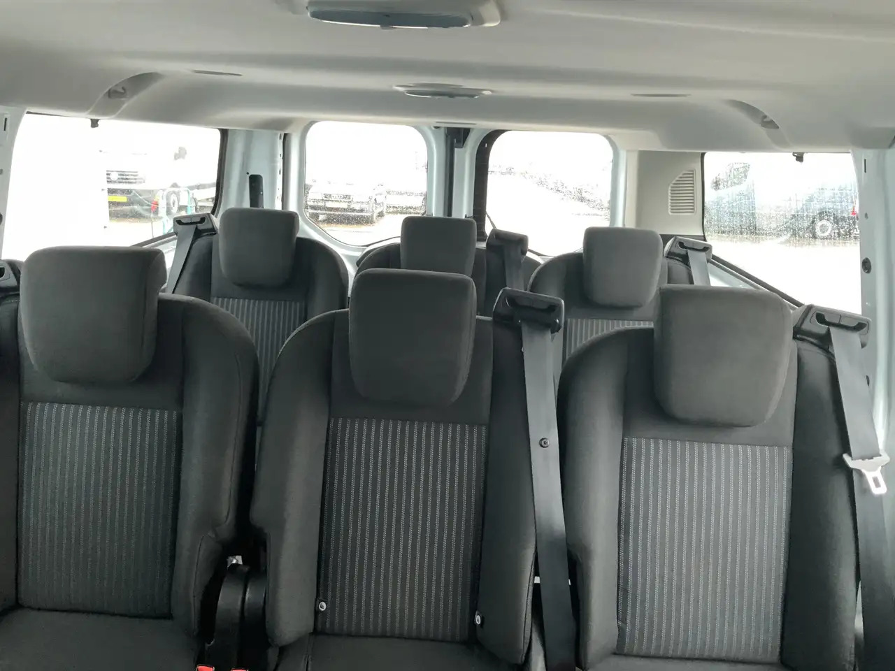 Ford Transit Custom 300 2.2 TDCI L2H1 (11000,- ex btw /ex bpm)Trend - Van penumpang: gambar 5 Ford Transit Custom 300 2.2 TDCI L2H1 (11000,- ex btw /ex bpm)Trend - Van penumpang: gambar 5