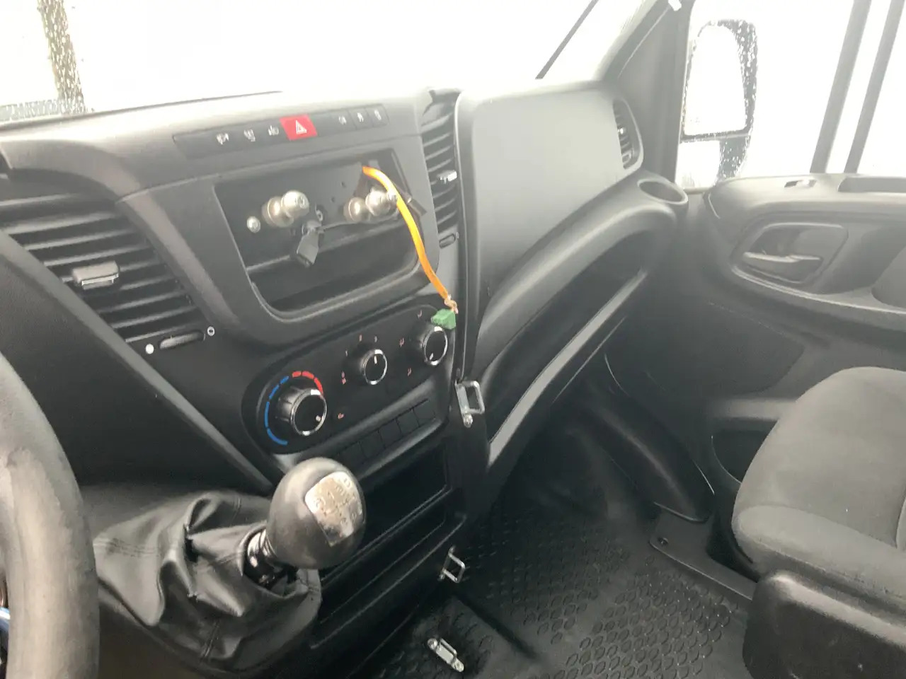 Iveco Daily 35S12 2.3 345 VriesAuto 10 deuren _40 gr onder 0, - Van berpendingin: gambar 5 Iveco Daily 35S12 2.3 345 VriesAuto 10 deuren _40 gr onder 0, - Van berpendingin: gambar 5