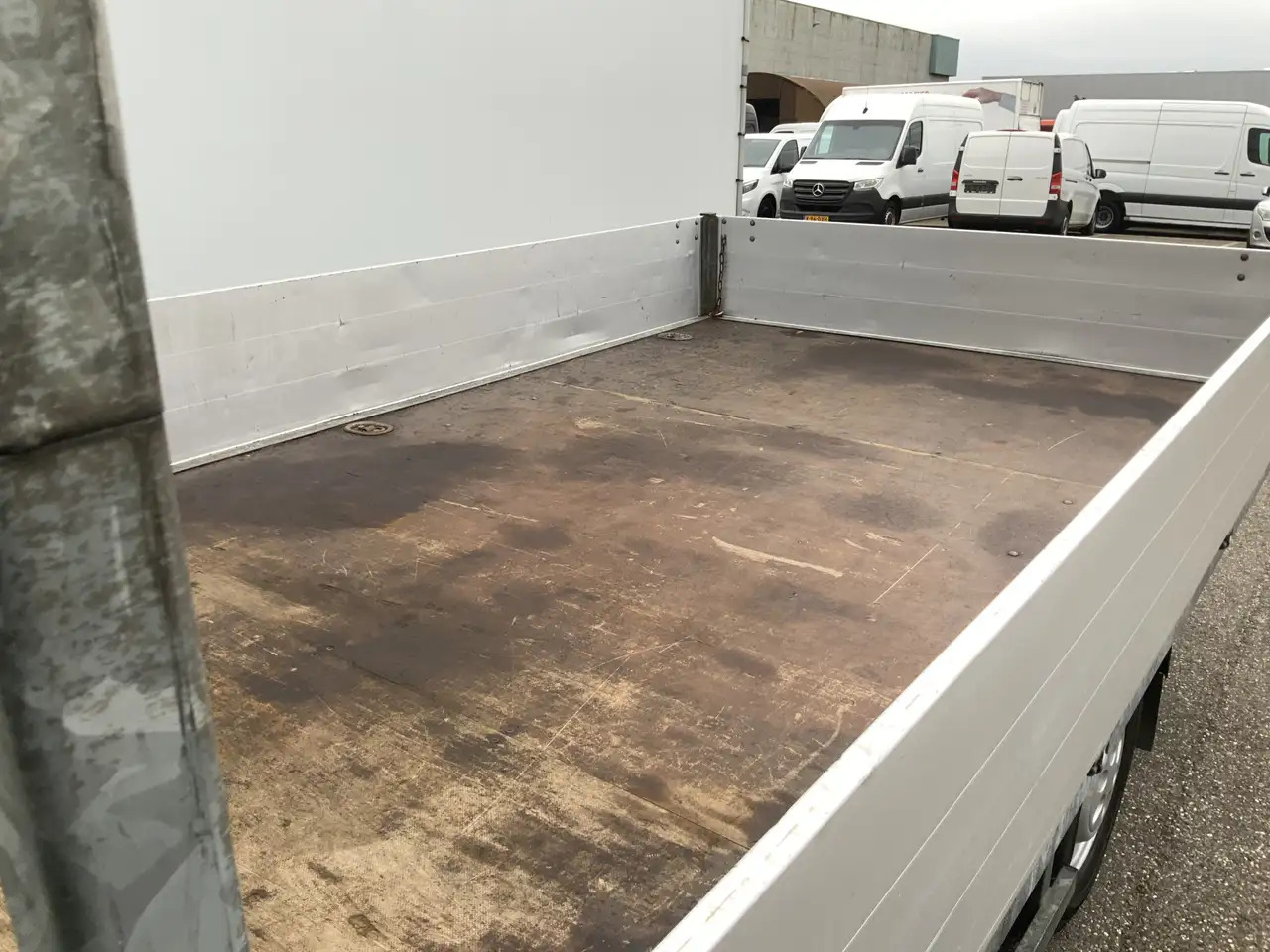 Iveco Daily 35S13 D 345 Pick Up Airco 3 Zits Trekhaak 3500 kg - Van flatbed: gambar 5 Iveco Daily 35S13 D 345 Pick Up Airco 3 Zits Trekhaak 3500 kg - Van flatbed: gambar 5