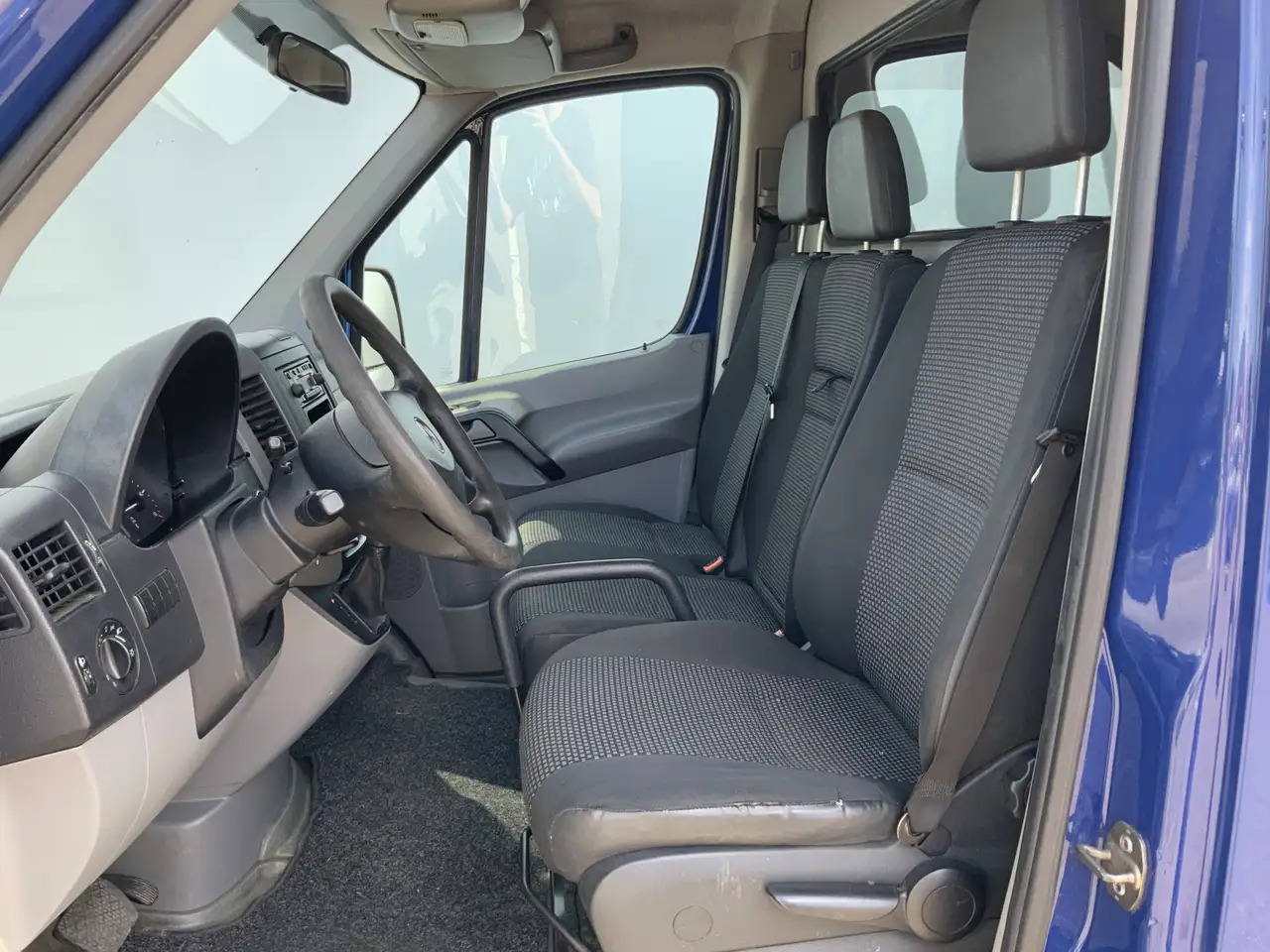 Mercedes-Benz Sprinter 218 3.0 CDI 325 HDL1H1 Automaat Cruise Airco 3 Zit - Van panel: gambar 4 Mercedes-Benz Sprinter 218 3.0 CDI 325 HDL1H1 Automaat Cruise Airco 3 Zit - Van panel: gambar 4