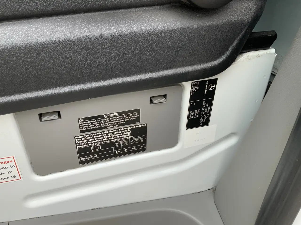 Mercedes-Benz Sprinter 311 2.2 CDI 366 40 gr _0 ijswagen 10 Deuren Euro 6 - Van berpendingin: gambar 5 Mercedes-Benz Sprinter 311 2.2 CDI 366 40 gr _0 ijswagen 10 Deuren Euro 6 - Van berpendingin: gambar 5