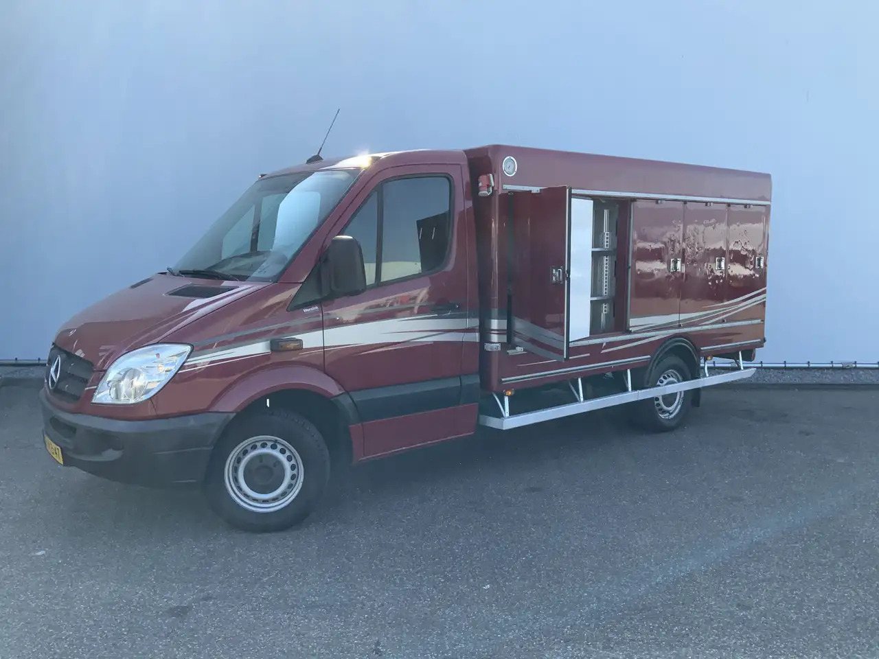 Mercedes-Benz Sprinter 313 2.2 CDI 366 Vriesauto _40gr 10 Deuren werkt 10 - Van berpendingin: gambar 1 Mercedes-Benz Sprinter 313 2.2 CDI 366 Vriesauto _40gr 10 Deuren werkt 10 - Van berpendingin: gambar 1