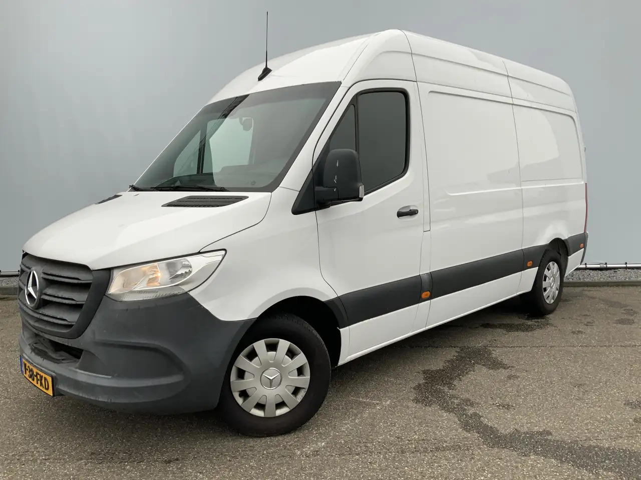Mercedes-Benz Sprinter 314 2.2 CDI L2H1 EURO VI-D Airco Camera 3 Zits Ext - Van panel: gambar 2 Mercedes-Benz Sprinter 314 2.2 CDI L2H1 EURO VI-D Airco Camera 3 Zits Ext - Van panel: gambar 2