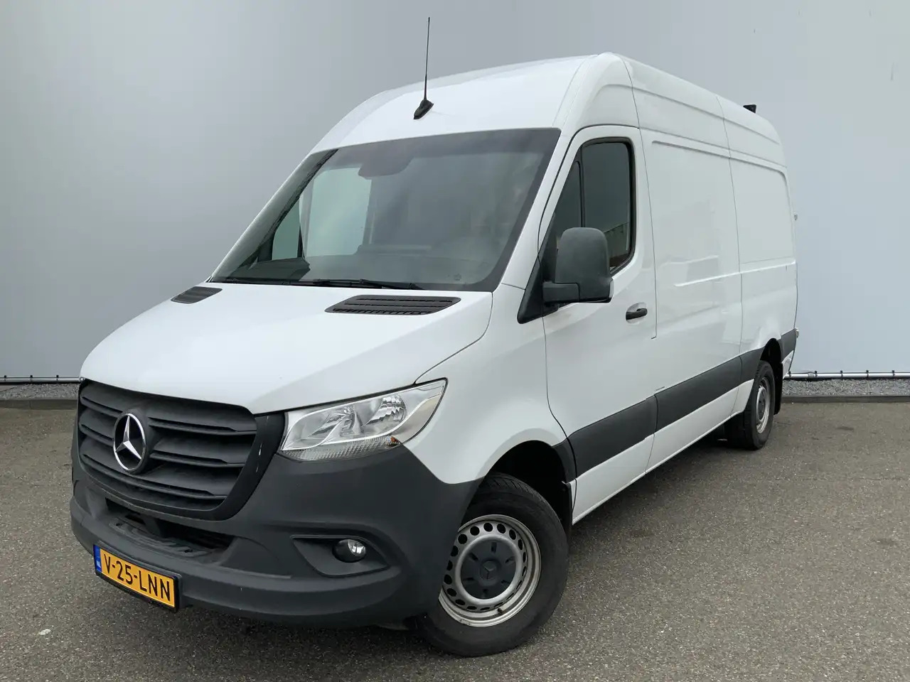 Mercedes-Benz Sprinter 316 2.2 CDI L2H2 Airco Cruise Camera Navi Trekhaak - Van panel: gambar 1 Mercedes-Benz Sprinter 316 2.2 CDI L2H2 Airco Cruise Camera Navi Trekhaak - Van panel: gambar 1
