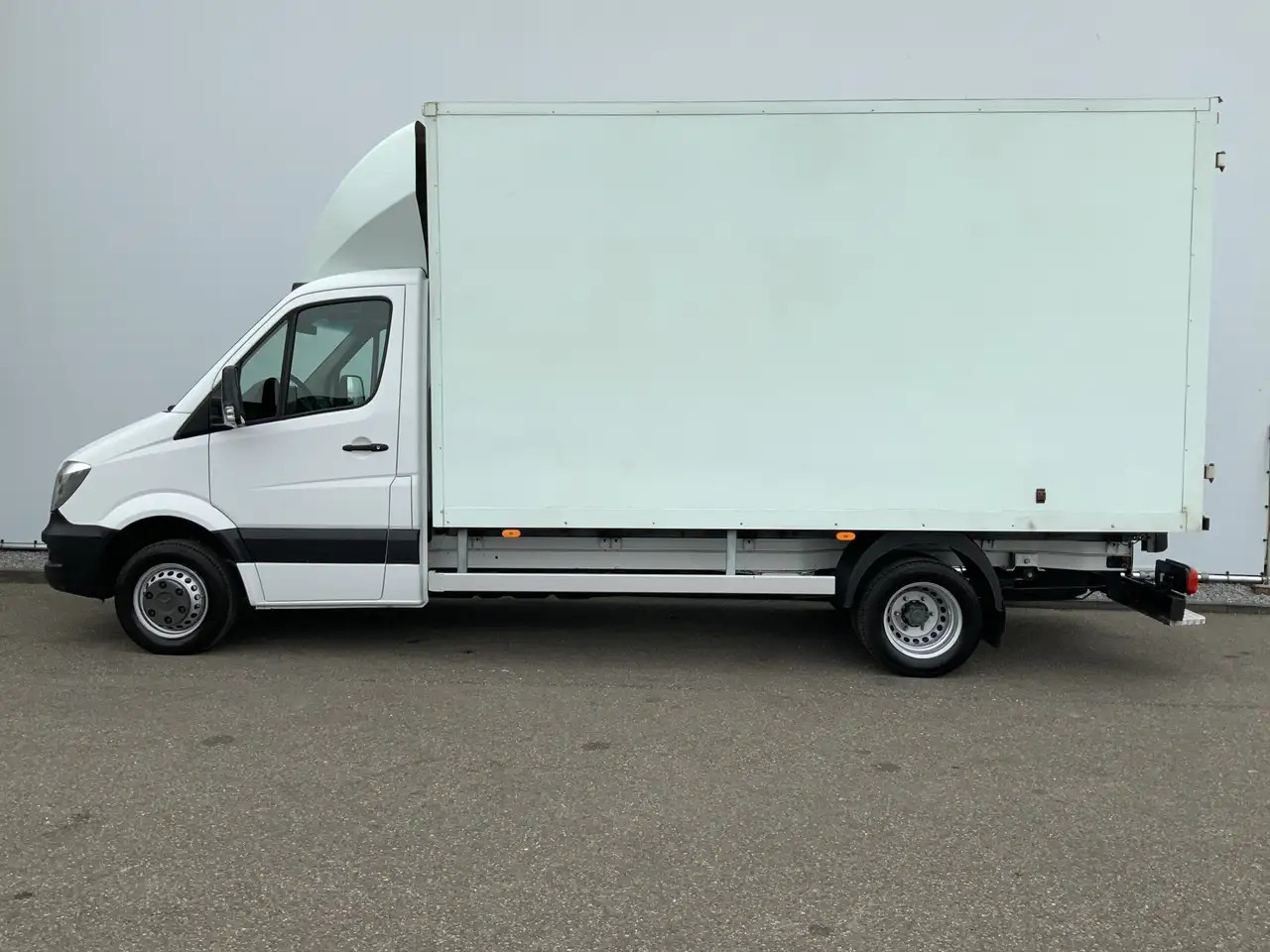 Mercedes-Benz Sprinter 516 2.2 CDI 432 Meubelbak&Deuren &Trap Airco 3 Zit - Van box: gambar 3 Mercedes-Benz Sprinter 516 2.2 CDI 432 Meubelbak&Deuren &Trap Airco 3 Zit - Van box: gambar 3