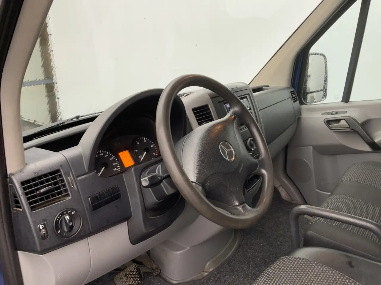 Mercedes-Benz Sprinter 518 3.0 CDI 366 L2H2 Automaat Airco 3 Zits Trekhaa - Van panel: gambar 5 Mercedes-Benz Sprinter 518 3.0 CDI 366 L2H2 Automaat Airco 3 Zits Trekhaa - Van panel: gambar 5
