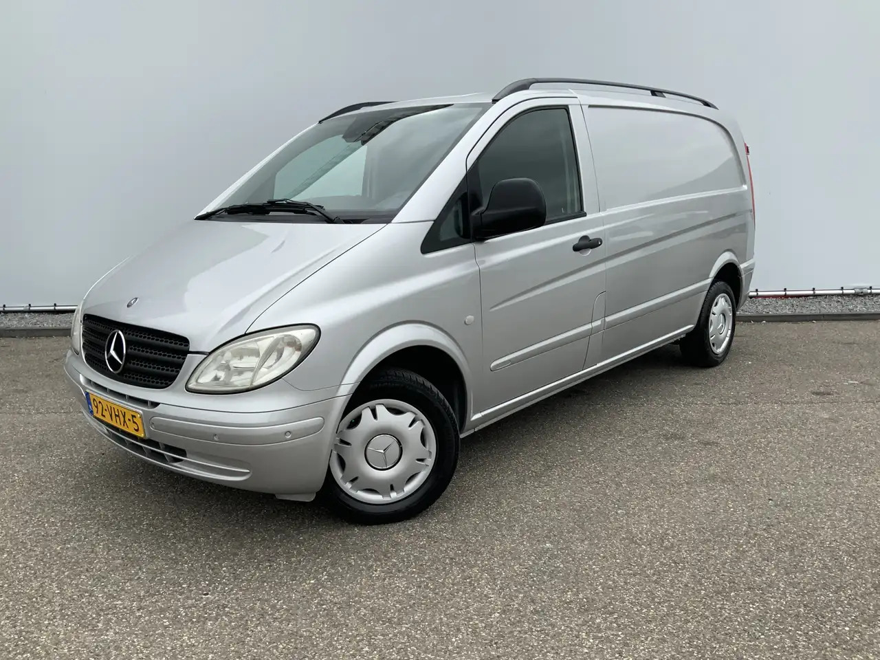 Mercedes-Benz Vito 111 CDI 320 Lang HD Amigo Koel Vries Werkt 100% 3 - Van berpendingin: gambar 1 Mercedes-Benz Vito 111 CDI 320 Lang HD Amigo Koel Vries Werkt 100% 3 - Van berpendingin: gambar 1
