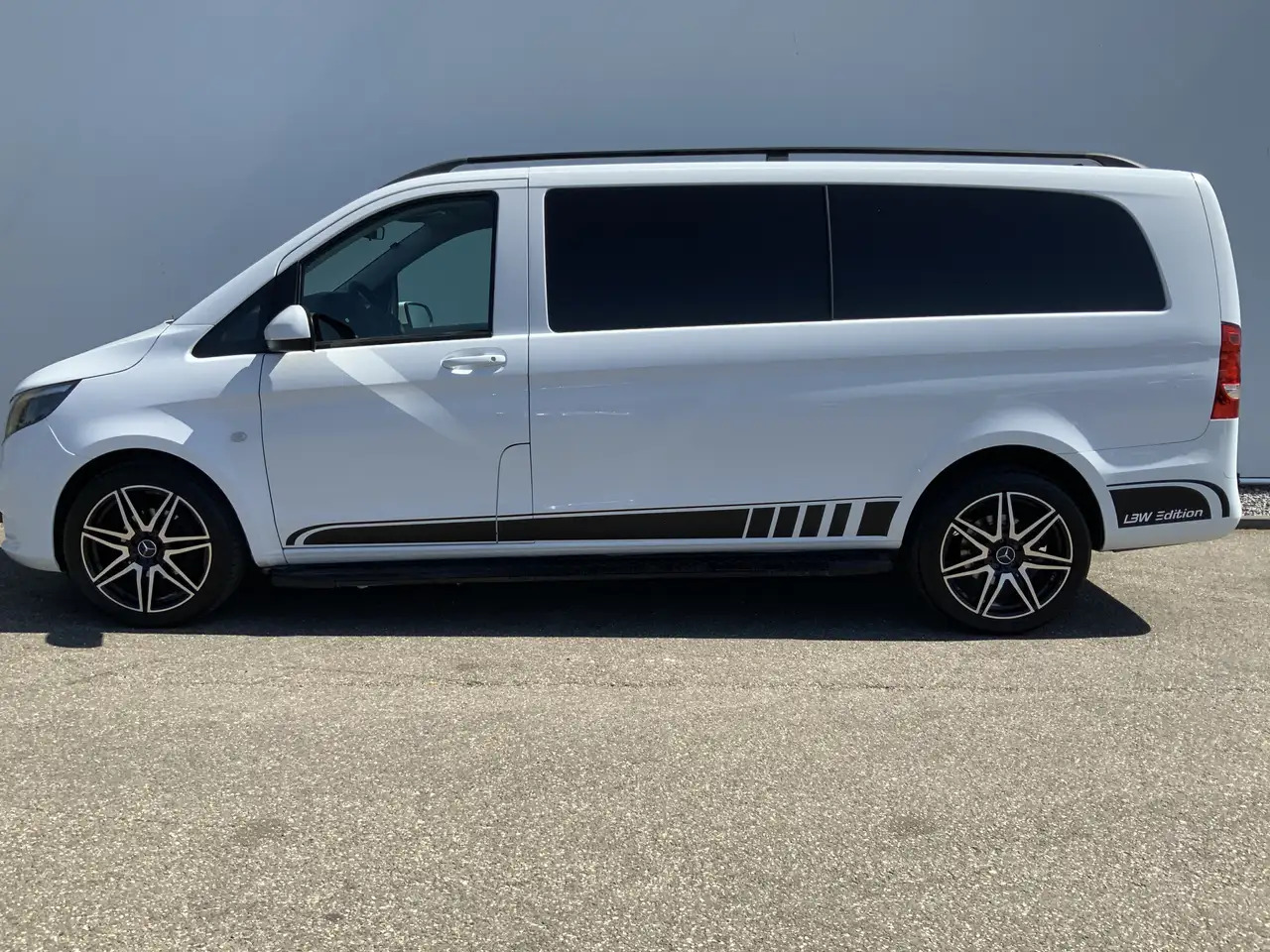Mercedes-Benz Vito Tourer XL 114 CDI Autom. Airco Cruise Camera Alu V - Van panel: gambar 3 Mercedes-Benz Vito Tourer XL 114 CDI Autom. Airco Cruise Camera Alu V - Van panel: gambar 3