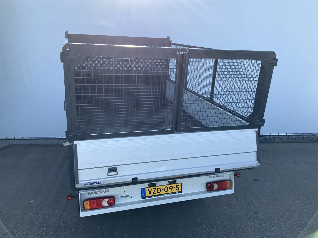 Nissan NV400 2.3 dCi L3H1 Dub Cab 3 Zijde Kipper Airco Bakmaat - Van jungkit: gambar 2 Nissan NV400 2.3 dCi L3H1 Dub Cab 3 Zijde Kipper Airco Bakmaat - Van jungkit: gambar 2