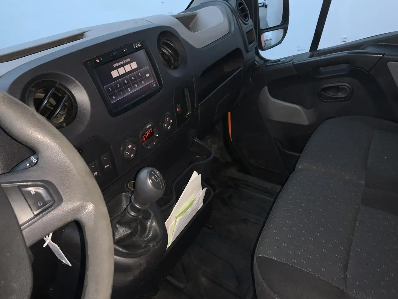 Opel Movano 2.3 CDTI BiTurbo L2H3 Start/Stop Airco 3 Zits Trek - Van panel: gambar 5 Opel Movano 2.3 CDTI BiTurbo L2H3 Start/Stop Airco 3 Zits Trek - Van panel: gambar 5