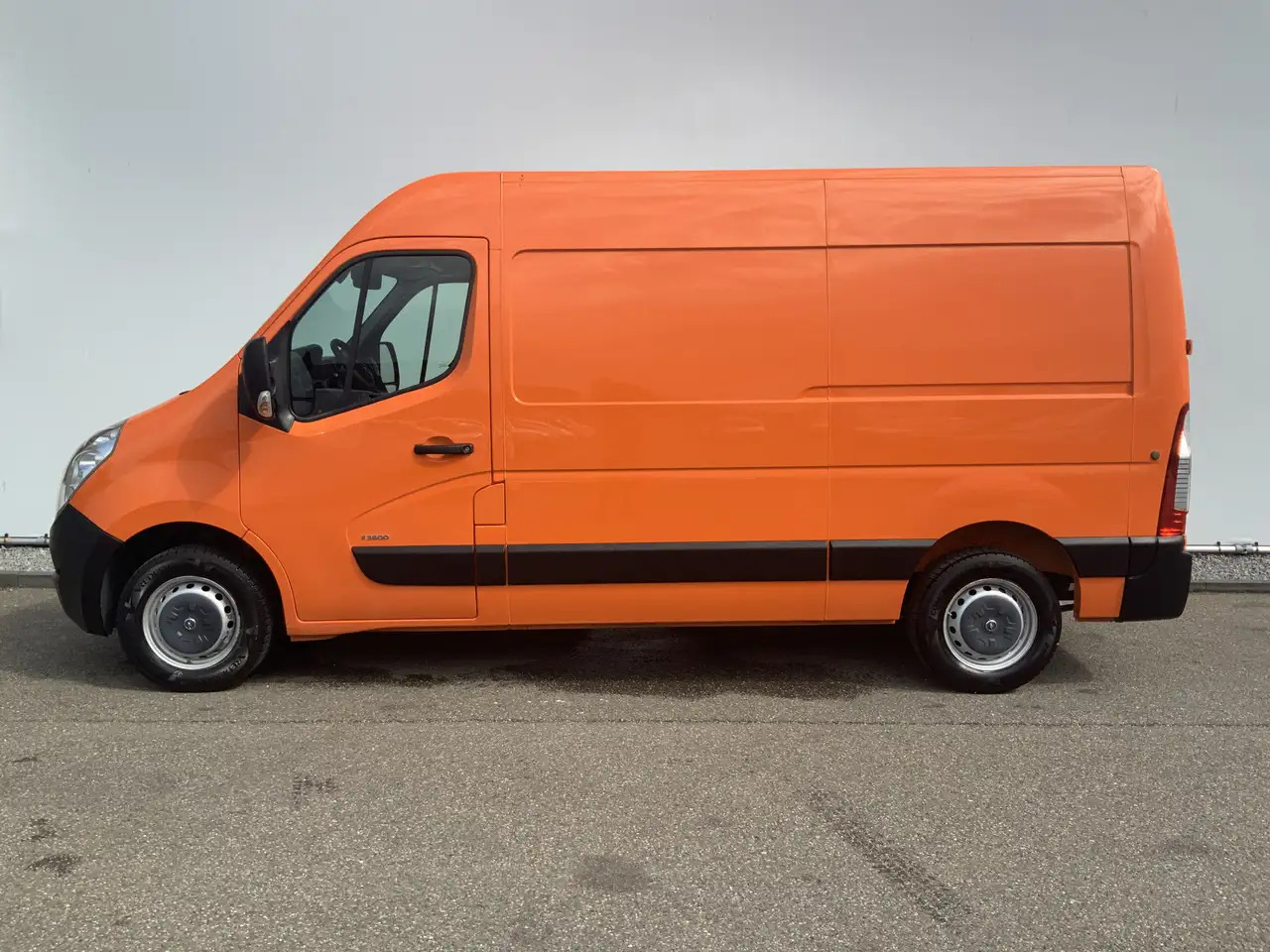Opel Movano 2.3 CDTI L2H3 Airco Cruise 3 Zits Trekhaak 2500 kg - Van panel: gambar 3 Opel Movano 2.3 CDTI L2H3 Airco Cruise 3 Zits Trekhaak 2500 kg - Van panel: gambar 3