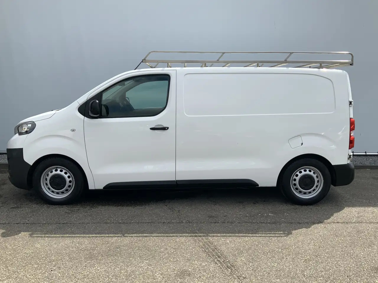 Peugeot Expert glazenwasser 226S 1.6 BlueHDI 115 Inbouw 530 liter - Van panel: gambar 5 Peugeot Expert glazenwasser 226S 1.6 BlueHDI 115 Inbouw 530 liter - Van panel: gambar 5