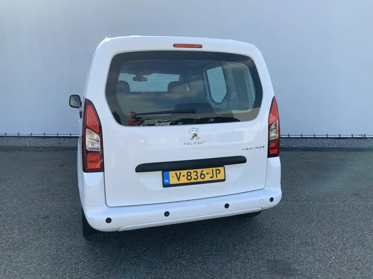 Peugeot Partner 122 1.6 BlueHDi Automaat hapert !!!100 L1 Premium - Van kecil: gambar 2 Peugeot Partner 122 1.6 BlueHDi Automaat hapert !!!100 L1 Premium - Van kecil: gambar 2