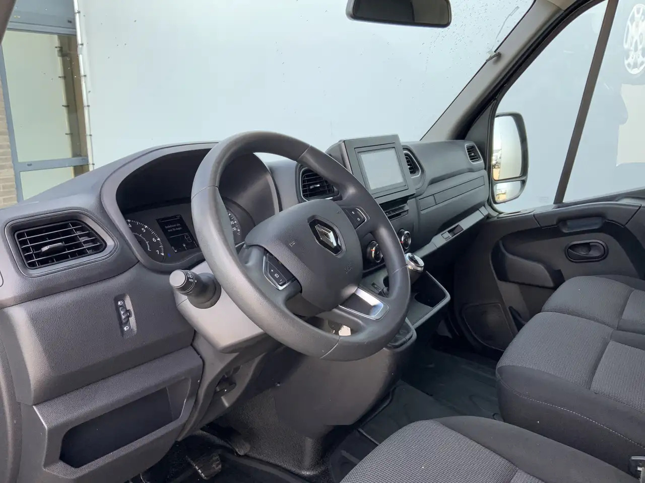 Renault Master T35 2.3 dCi 135 L2H2 Airco Cruise 3 Zits Camera Eu - Van panel: gambar 5 Renault Master T35 2.3 dCi 135 L2H2 Airco Cruise 3 Zits Camera Eu - Van panel: gambar 5