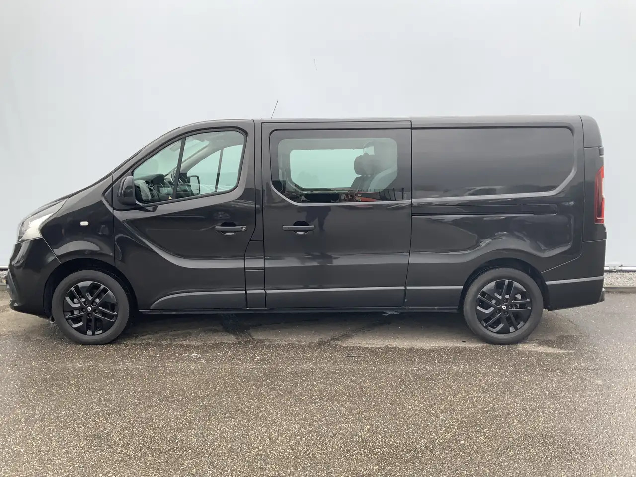 Renault Trafic 1.6 dCi T29 L2H1 Dub Cab 5 Zits Airco Cruise Navi - Van kombi: gambar 3 Renault Trafic 1.6 dCi T29 L2H1 Dub Cab 5 Zits Airco Cruise Navi - Van kombi: gambar 3