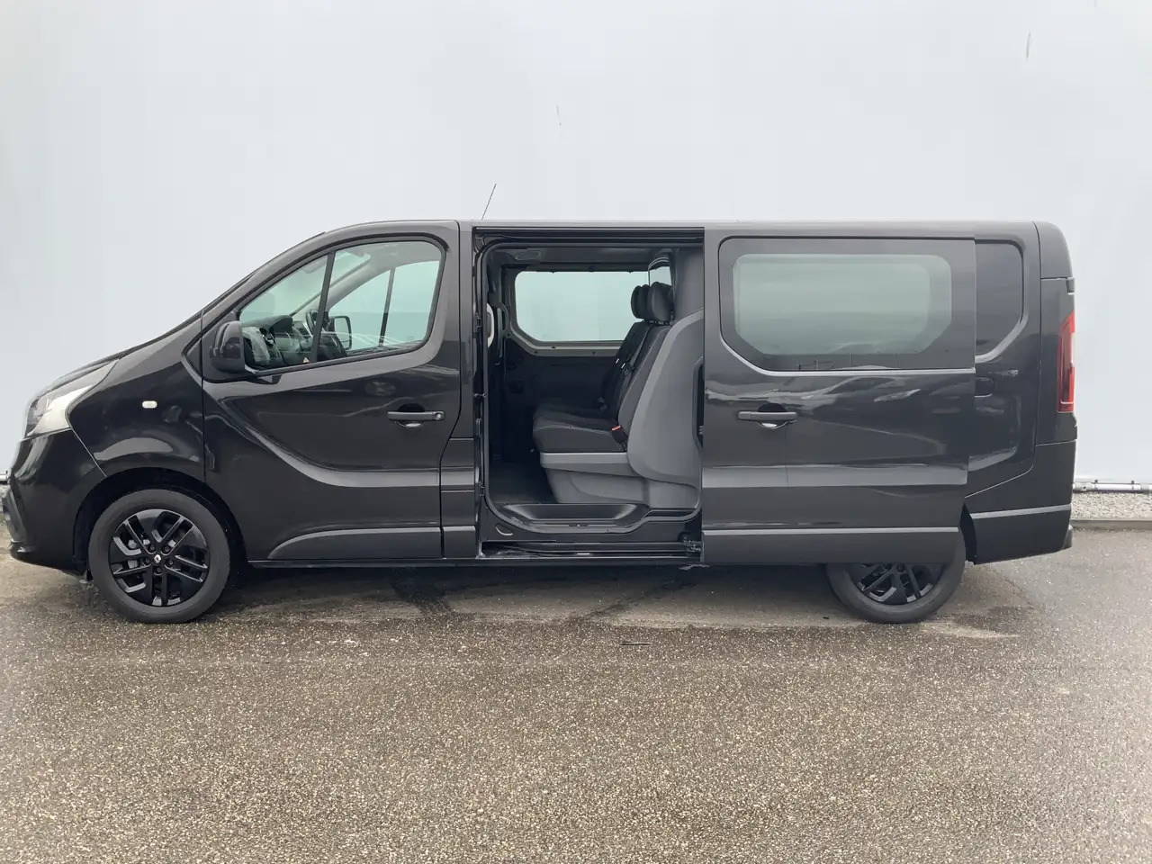 Renault Trafic 1.6 dCi T29 L2H1 Dub Cab 5 Zits Airco Cruise Navi - Van kombi: gambar 5 Renault Trafic 1.6 dCi T29 L2H1 Dub Cab 5 Zits Airco Cruise Navi - Van kombi: gambar 5