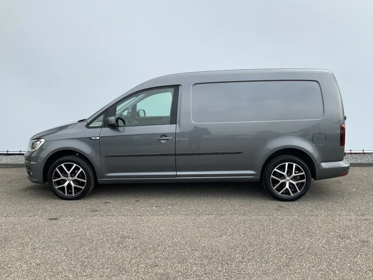 Volkswagen Caddy 2.0 TDI L2H1 AUTOMAAT BMT Maxi Exclusive Edition A - Van kecil: gambar 3 Volkswagen Caddy 2.0 TDI L2H1 AUTOMAAT BMT Maxi Exclusive Edition A - Van kecil: gambar 3
