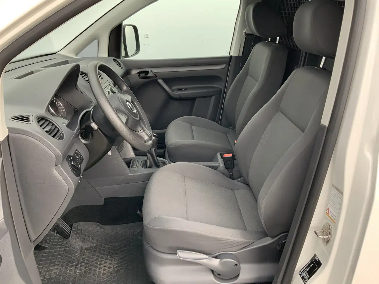 Volkswagen Caddy BENZINE !!! 1.2 TSI Airco Side Bar Alu Velg Trekha - Van kecil: gambar 3 Volkswagen Caddy BENZINE !!! 1.2 TSI Airco Side Bar Alu Velg Trekha - Van kecil: gambar 3