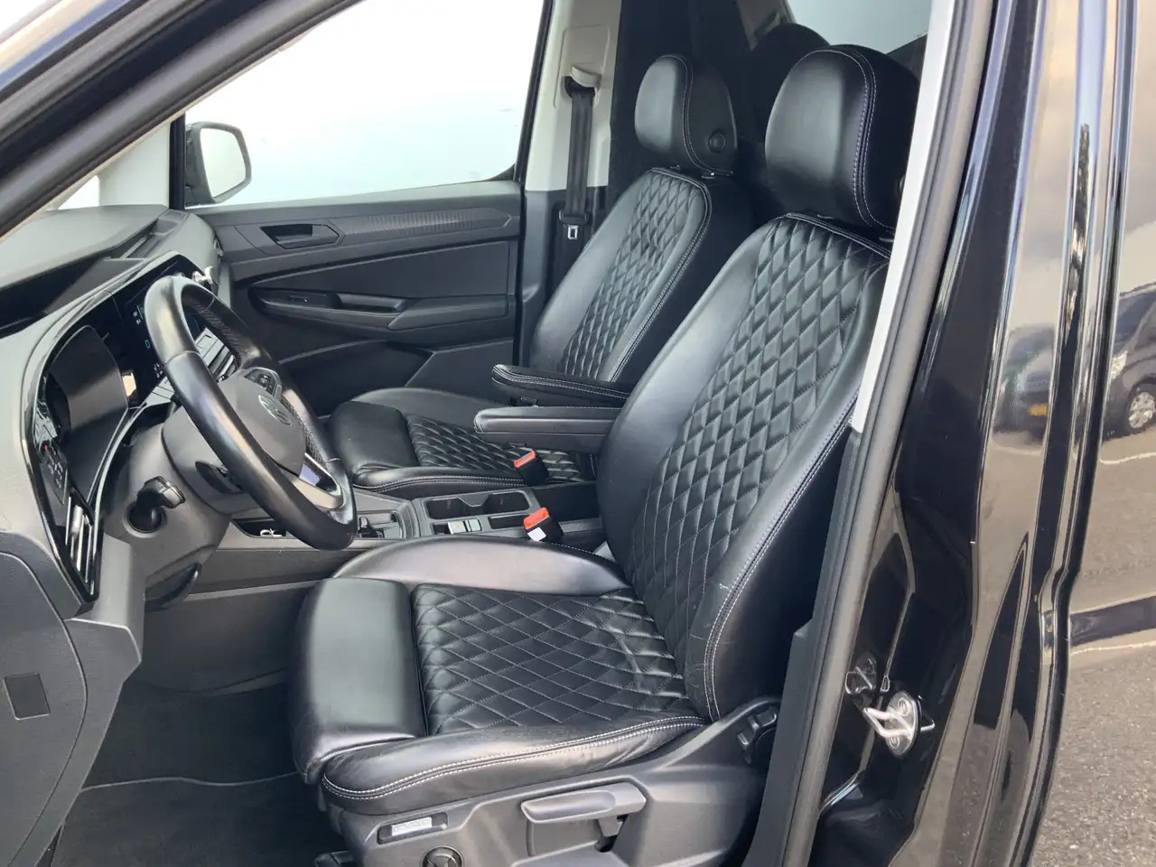 Volkswagen Caddy Cargo 2.0 TDI 1st Edition Automaat Airco Cruise Le - Van kecil: gambar 4 Volkswagen Caddy Cargo 2.0 TDI 1st Edition Automaat Airco Cruise Le - Van kecil: gambar 4