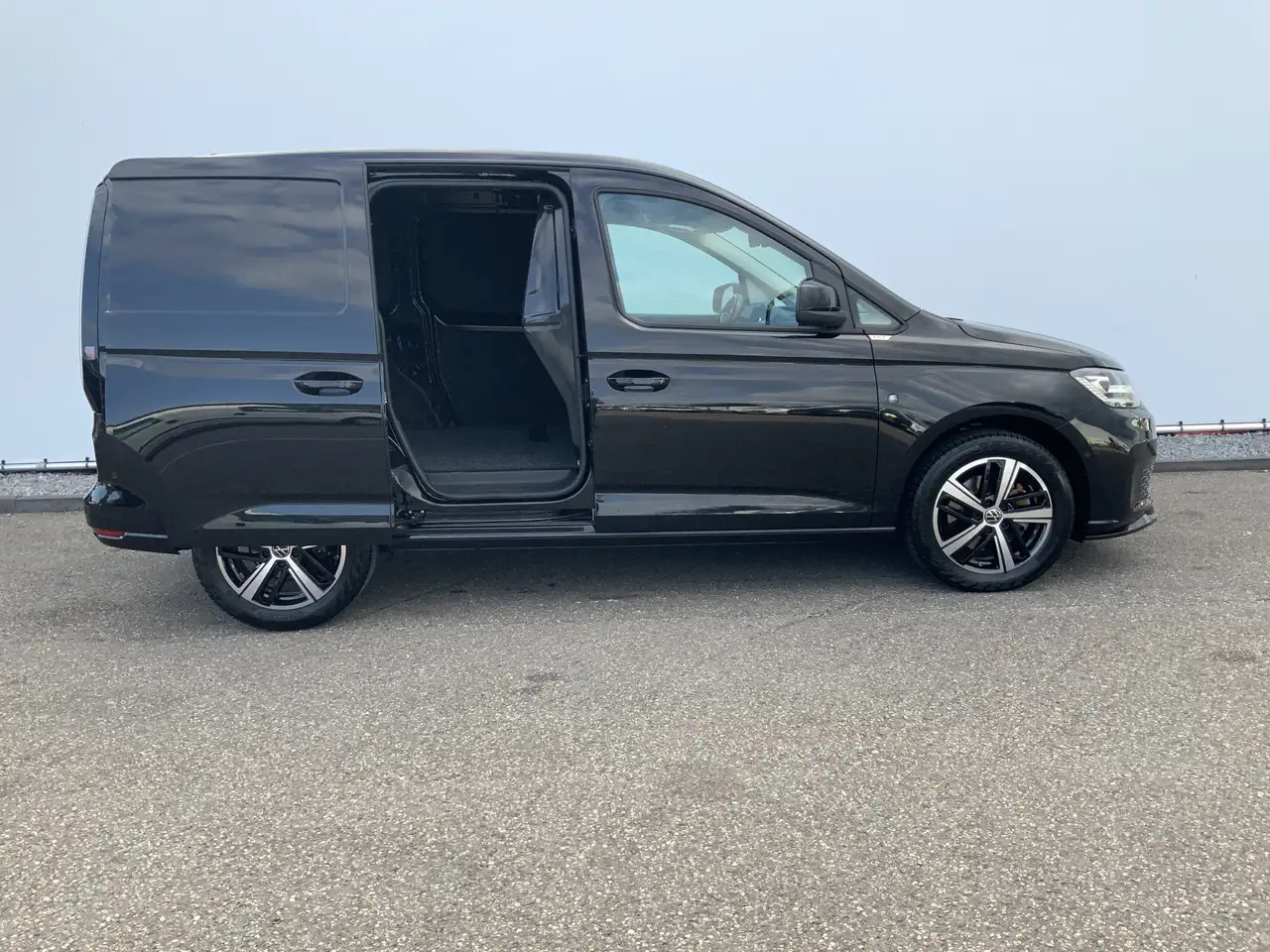 Leasing Volkswagen Caddy Cargo 2.0 TDI 1st Edition Automaat Airco Cruise Le Volkswagen Caddy Cargo 2.0 TDI 1st Edition Automaat Airco Cruise Le: gambar 22