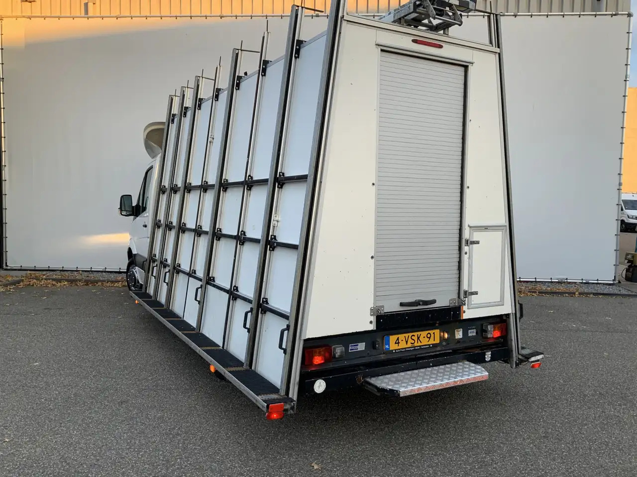 Volkswagen Crafter 35 2.0 TDI L3H1 Glasresteel Airco Cruise 3 Zits UI - Van box, Kendaraan Kota/ Khusus: gambar 2 Volkswagen Crafter 35 2.0 TDI L3H1 Glasresteel Airco Cruise 3 Zits UI - Van box, Kendaraan Kota/ Khusus: gambar 2