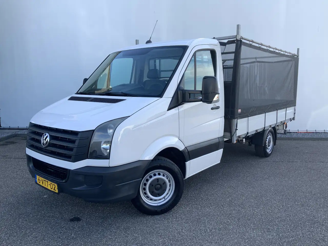 Volkswagen Crafter 50 2.0 TDI L2H1Pick Up Airco Cruise Trekhaak 3500 - Van flatbed: gambar 1 Volkswagen Crafter 50 2.0 TDI L2H1Pick Up Airco Cruise Trekhaak 3500 - Van flatbed: gambar 1