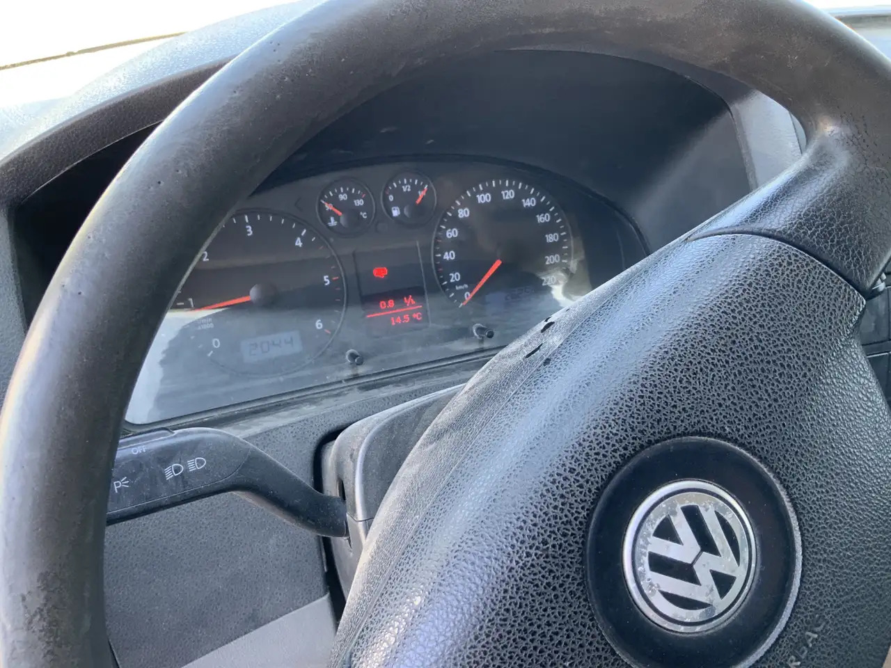 Volkswagen T5 Transporter 1.9 TDI 340 MHD (Versnellingsbak Defekt !!)Airco 3 - Van panel: gambar 4 Volkswagen T5 Transporter 1.9 TDI 340 MHD (Versnellingsbak Defekt !!)Airco 3 - Van panel: gambar 4