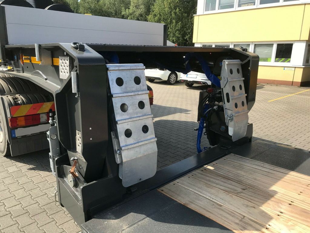 Faymonville 3-Achs-Tiefbett mit Pendelachsen - Semi-trailer low bed: gambar 4 Faymonville 3-Achs-Tiefbett mit Pendelachsen - Semi-trailer low bed: gambar 4