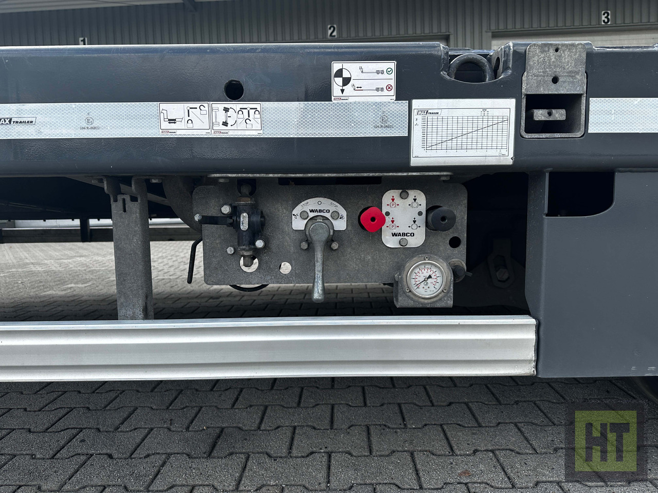 Faymonville MAX Trailer 4-Achs-Mega-Tele-Semi-niedrigbereift - Semi-trailer low bed: gambar 5 Faymonville MAX Trailer 4-Achs-Mega-Tele-Semi-niedrigbereift - Semi-trailer low bed: gambar 5