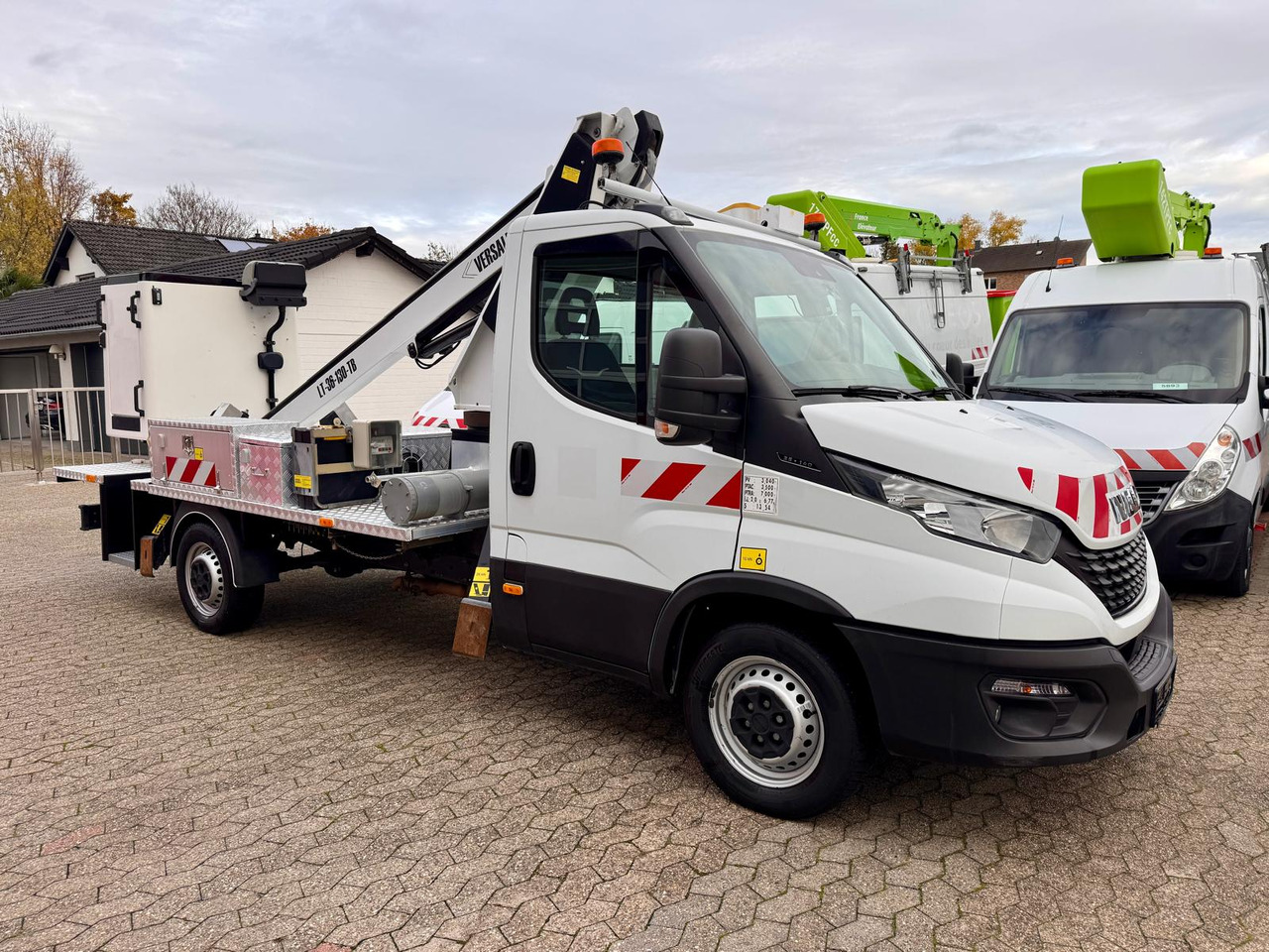 IVECO Daily 35S14 Arbeitsbühne Time France LT 36-130-TB EURO 6D - Platform pengangkat: gambar 3 IVECO Daily 35S14 Arbeitsbühne Time France LT 36-130-TB EURO 6D - Platform pengangkat: gambar 3