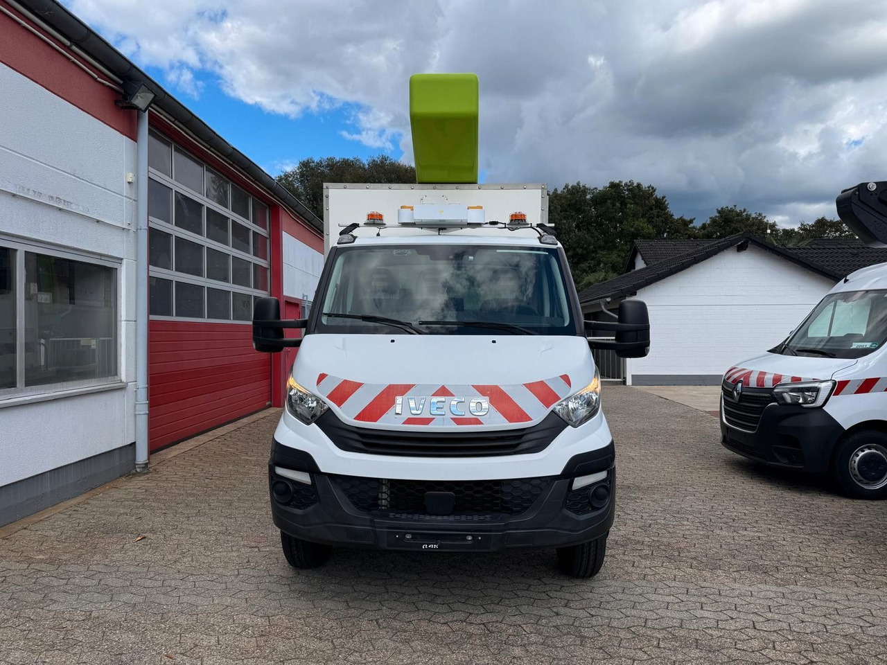 Iveco 70C18 Hubarbeitsbühne France Elevateur 172 CPL - Platform udara yang dipasang di truk: gambar 2 Iveco 70C18 Hubarbeitsbühne France Elevateur 172 CPL - Platform udara yang dipasang di truk: gambar 2