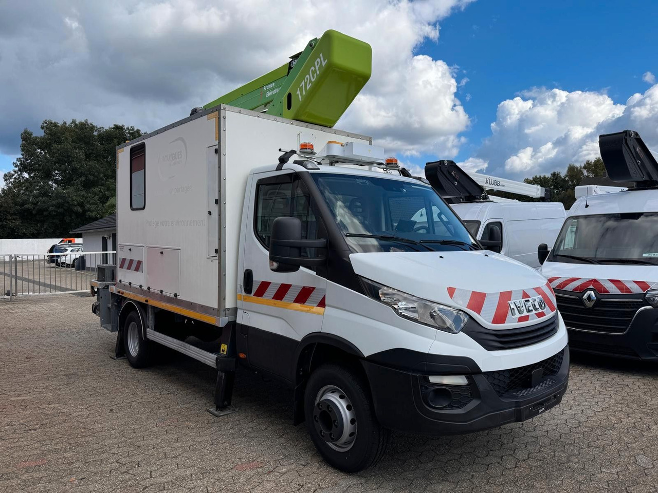 Iveco 70C18 Hubarbeitsbühne France Elevateur 172 CPL - Platform udara yang dipasang di truk: gambar 3 Iveco 70C18 Hubarbeitsbühne France Elevateur 172 CPL - Platform udara yang dipasang di truk: gambar 3